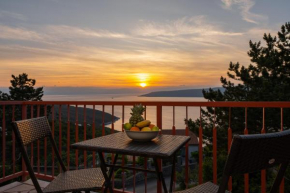 Luxury Seaview Apartment